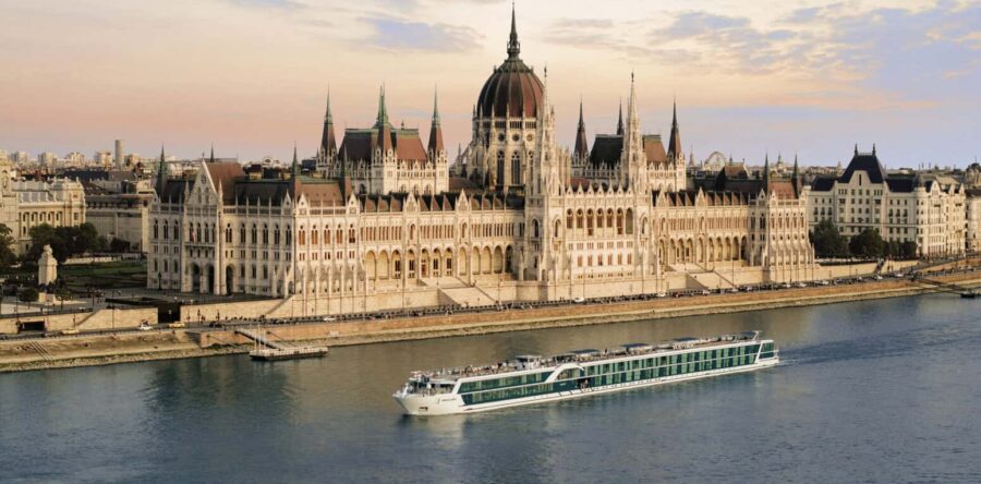 Süsse und schmackhafte Höhepunkte: Kulinarische Genüsse auf einer Donau Flussreise mit der Amadeus Amara