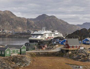 Kulinarische Highlights und wilde Natur: Grönland Abenteuer mit HX Expeditions