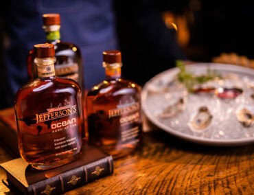 Holland America Line bringt erstmals auf See gereiften Whiskey an Bord