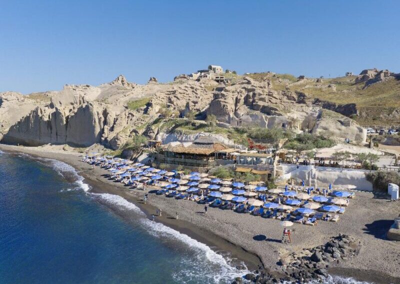 Ein Tag voller Magie: So erlebst du den Royal Beach Club Santorin von Royal Caribbean