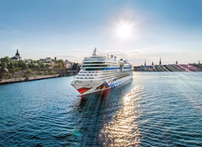 AIDAmar macht WM-Sommer 2026 unvergesslich – mit Public Viewing und Werft-Exkursion
