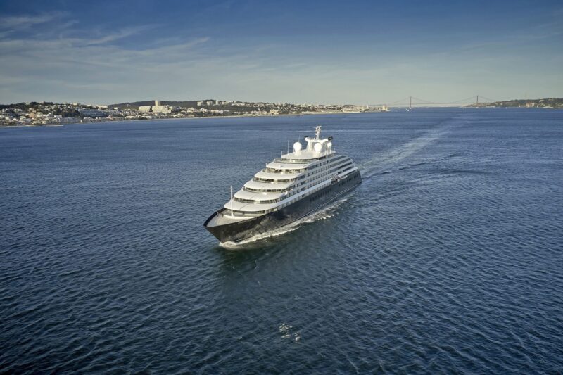 Hamburg begrüsst die Scenic Eclipse II: Premiere der luxuriösen Discovery-Yacht im August