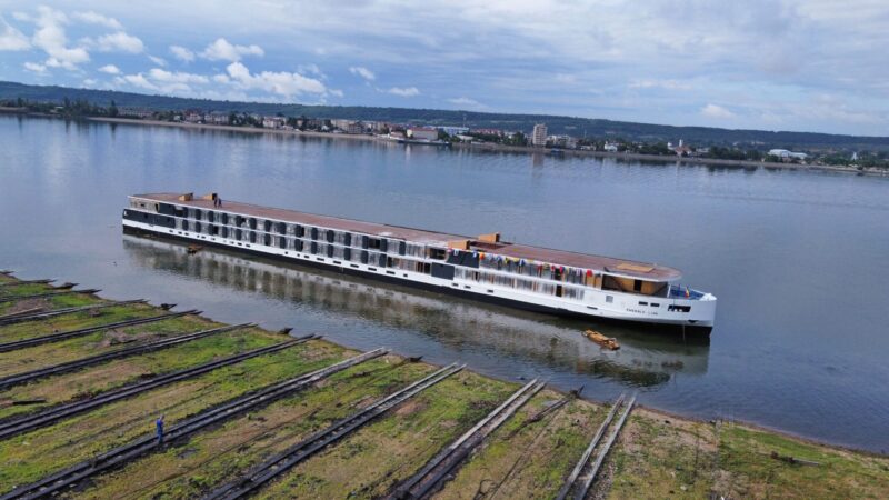 Emerald Lumi: Der neue Star auf der Seine startet 2027 durch
