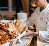 Excellence Cruises setzt auf ofenfrischen Genuss an Bord