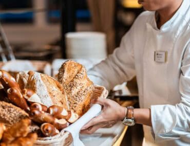 Excellence Cruises setzt auf ofenfrischen Genuss an Bord