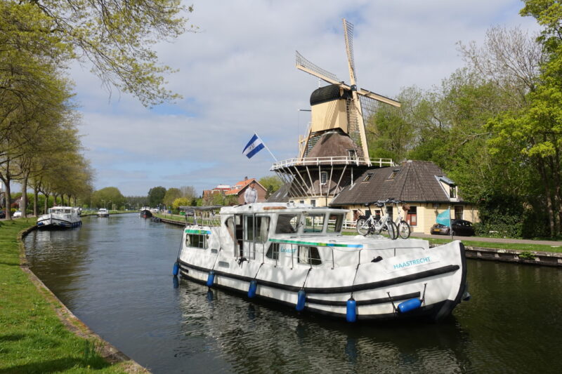 Von Schleusen bis Flamingos: Hausboot Ferien in Europa